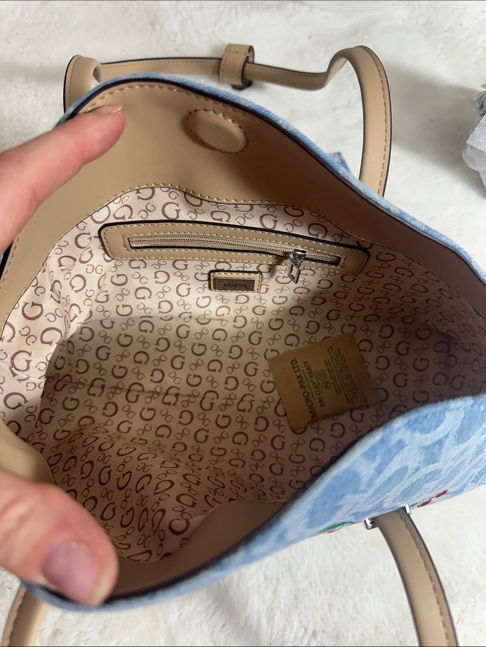 Guess shoulder cherry denim shoulder bag monogram print - Picture 6 of 7